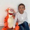 ⁦בובת טיגר 61 ס"מ דיסני⁩ – תמונה ⁦2⁩