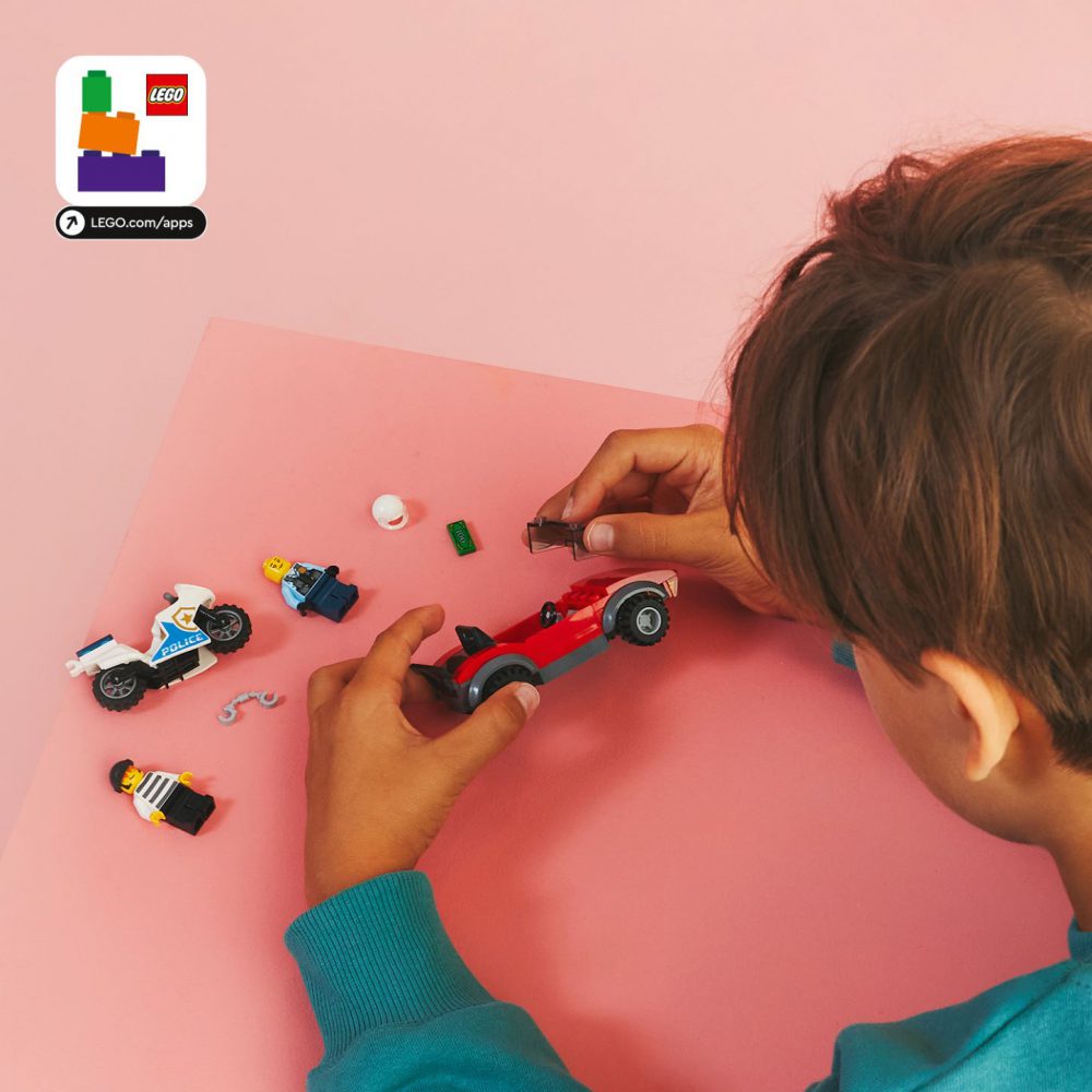 ⁦לגו סיטי - מרדף אופנוע משטרתי  60392⁩ – תמונה ⁦5⁩
