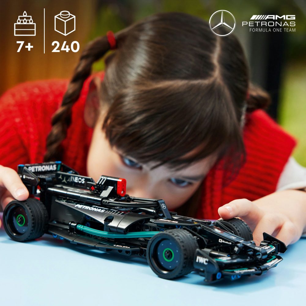 ⁦לגו טכני - מרצדס AMG F1 W14 E⁩ – תמונה ⁦3⁩